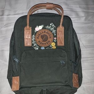 Embroidered Mini No.2 Fjallraven Kanken